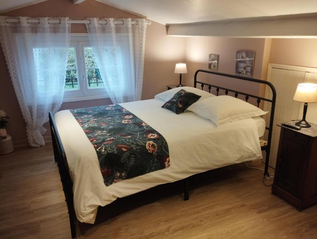 Au Coeur De Menesterol Chambre Emotion Montpon-Menesterol Kültér fotó